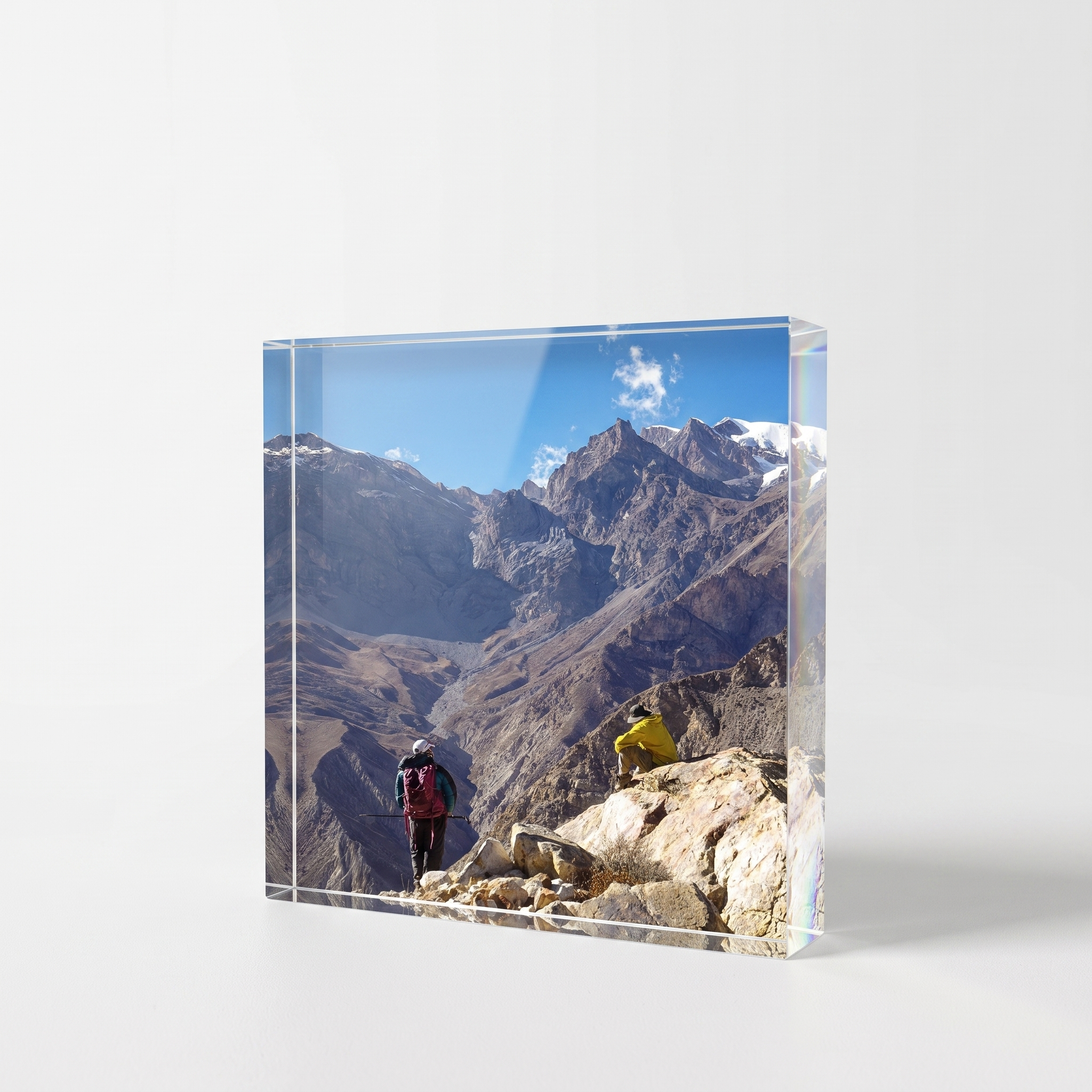 colorv2-3-two-hikers-hero-1x1